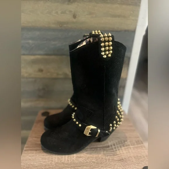 Betsey Johnson Yendell Black Suede Studded Western Boots Size 6 - Picture 9 of 16